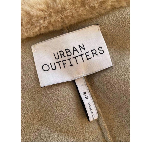 Urban Outfitters Tan Fuzzy Jacket - Size Small - Picture 5 of 5
